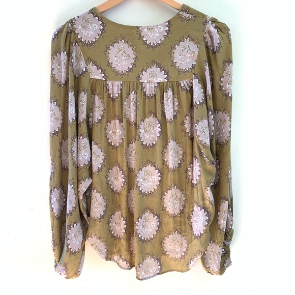 Free People Cowling Around Floral Printed Blouse - Picture 6 of 7